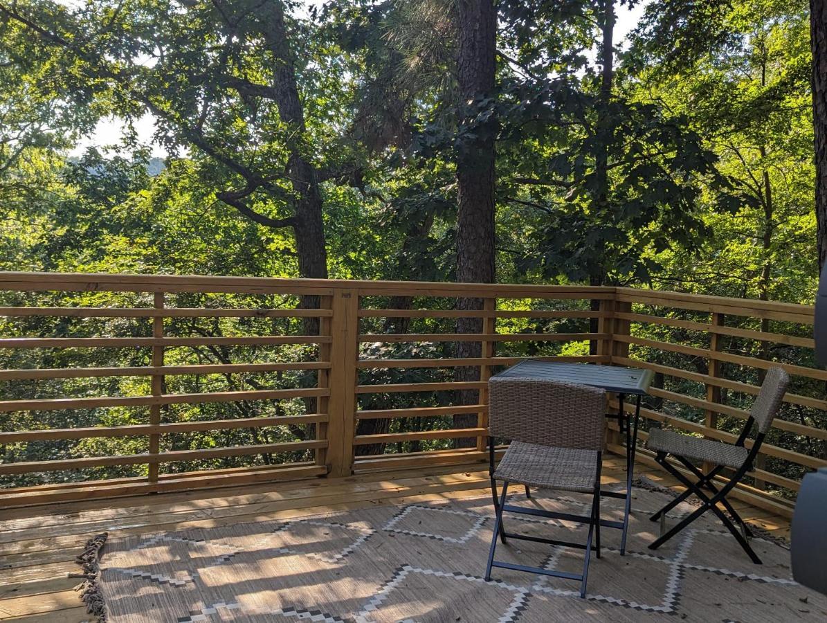 Cabin #6 With Hot Tub Deck And Sunset View At Loblolly Pines Eureka Springs Ngoại thất bức ảnh