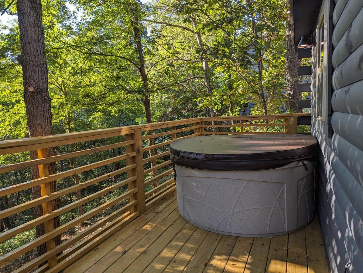 Cabin #6 With Hot Tub Deck And Sunset View At Loblolly Pines Eureka Springs Ngoại thất bức ảnh